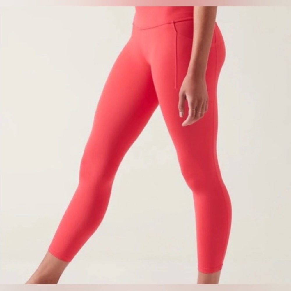 Excellent condition ATHLETA TRANSCEND 7/8 TIGHT